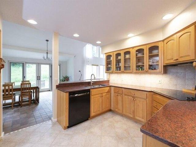 Condo for sale in Plantsville, Vermont