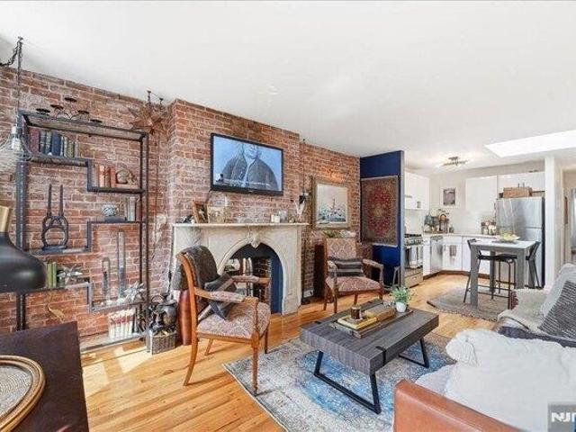 Condo for sale in Hudson, New Jersey