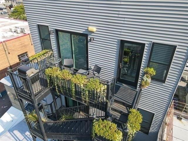 Condo for sale in Hudson, New Jersey
