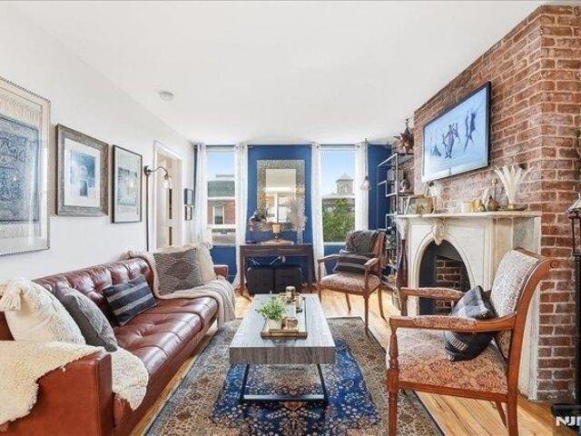 Condo for sale in Hudson, New Jersey