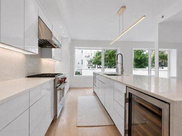Condo for sale in Hudson, New Jersey