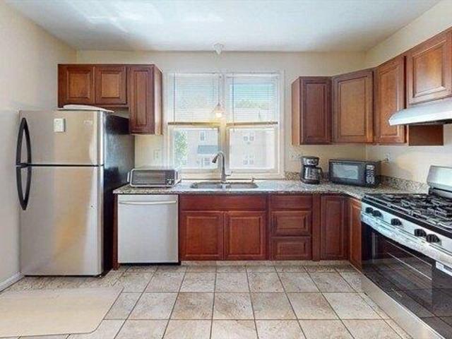 Condo for sale in Holden, Massachusetts