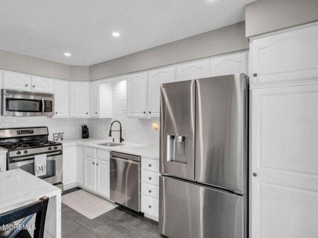 Condo for sale in Monmouth, New Jersey
