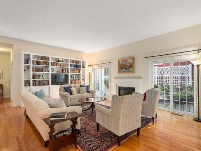 Condo for sale in Hudson, Middlesex County