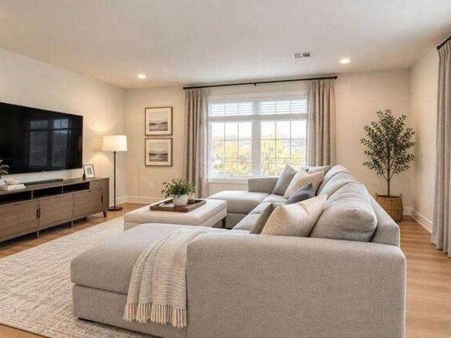 Condo for sale in Hudson, Middlesex County