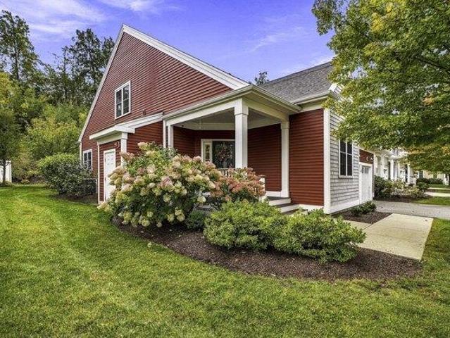Condo for sale in Hudson, Middlesex County