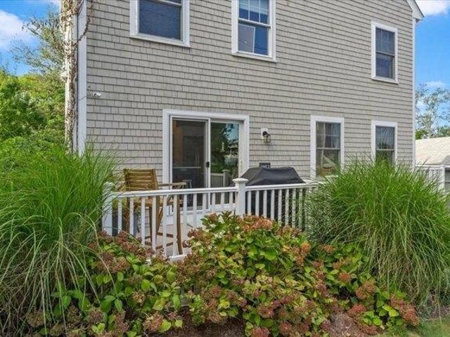 Condo for sale in Nantasket Beach, Hull