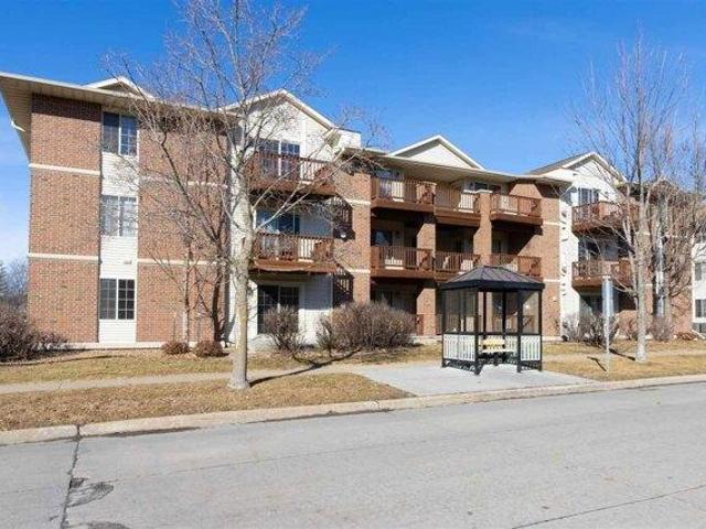 Condo for sale in Iowa City, Iowa