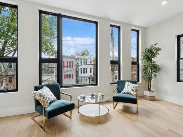 Condo for sale in Hudson, New Jersey