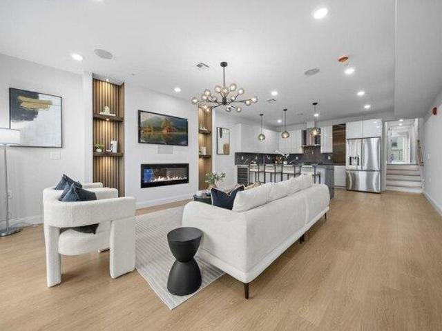Condo for sale in Hudson, New Jersey