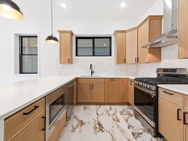 Condo for sale in Hudson, New Jersey