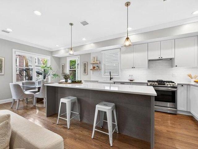 Condo for sale in Hudson, New Jersey
