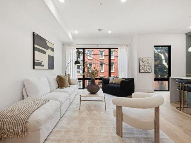 Condo for sale in Hudson, New Jersey