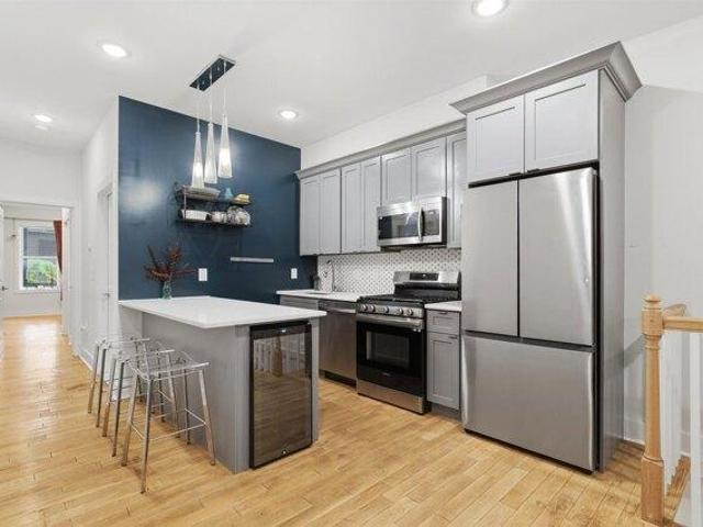 Condo for sale in Hudson, New Jersey