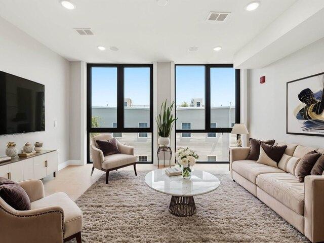 Condo for sale in Hudson, New Jersey