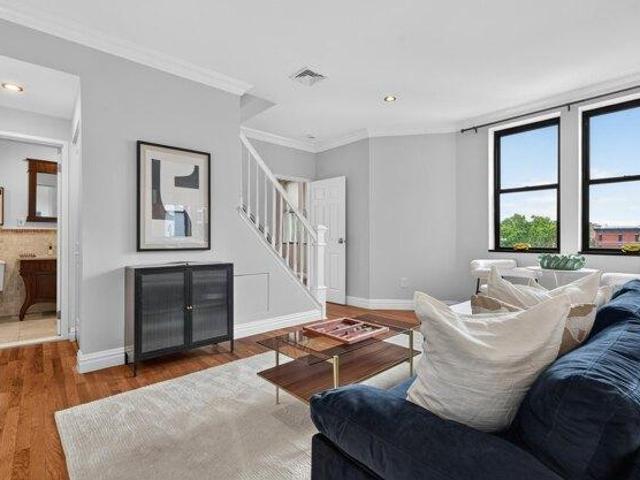 Condo for sale in Hudson, New Jersey