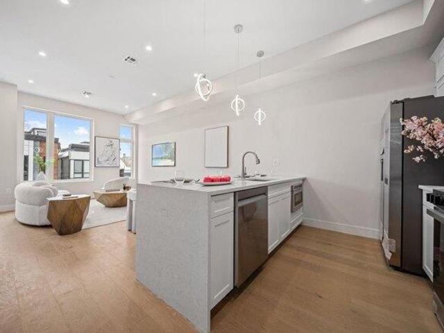 Condo for sale in Hudson, New Jersey