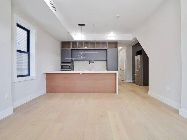 Condo for sale in Hudson, New Jersey