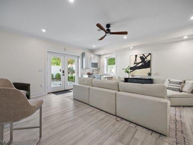 Condo for sale in Hudson, New Jersey
