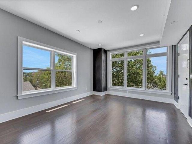 Condo for sale in Hudson, New Jersey