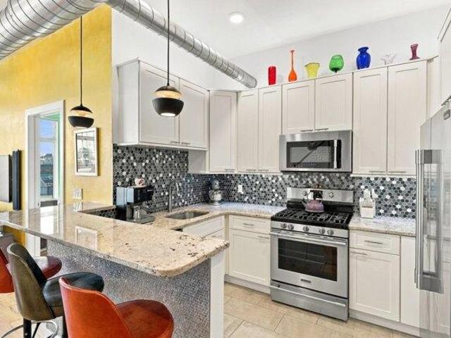 Condo for sale in Hudson, New Jersey