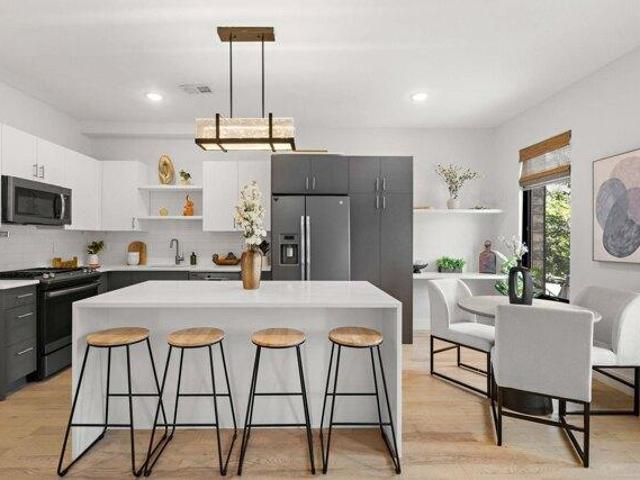 Condo for sale in Hudson, New Jersey