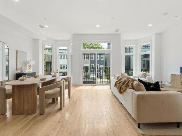 Condo for sale in Jersey City, Hudson County