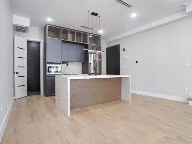 Condo for sale in Jersey City, Hudson County