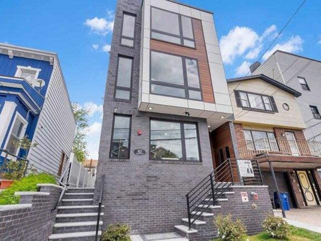 Condo for sale in Jersey City, Hudson County
