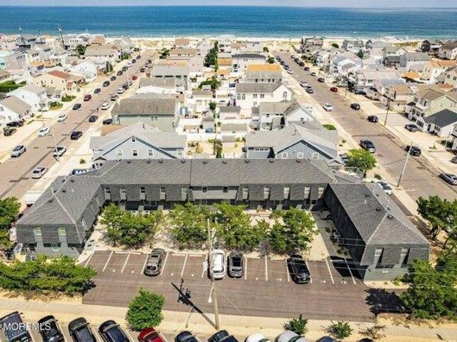 Condo for sale in Lavallette, New Jersey