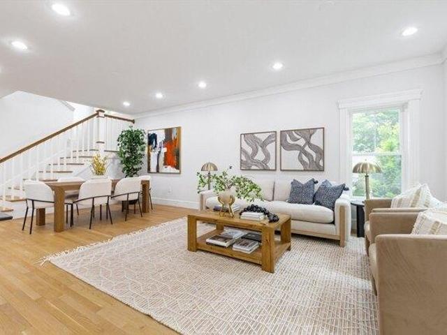 Condo for sale in Lexington, Massachusetts
