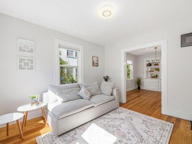 Condo for sale in Lexington, Middlesex County