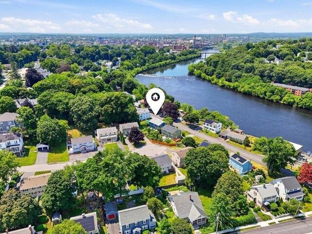 Condo for sale in Lowell, Massachusetts