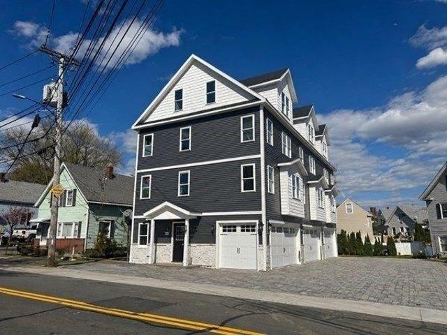Condo for sale in Lowell, Massachusetts