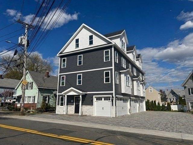 Condo for sale in Lowell, Massachusetts