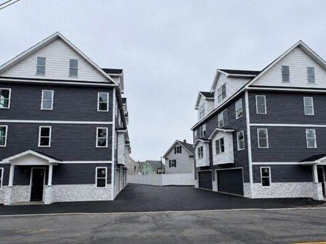 Condo for sale in Lowell, Massachusetts