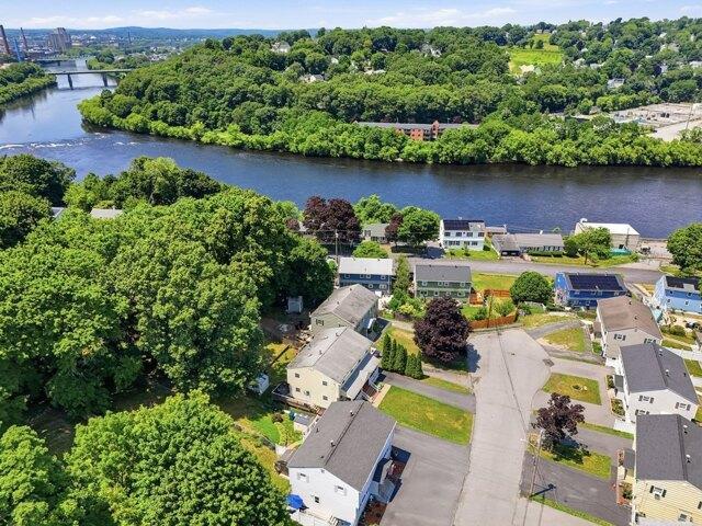 Condo for sale in Lowell, Massachusetts