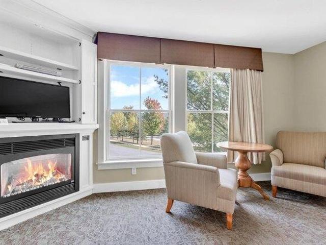 Condo for sale in Grahamville, Ludlow