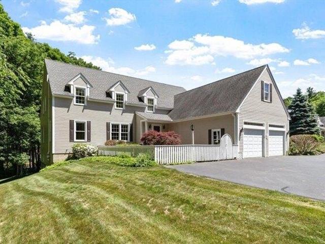 Condo for sale in Lunenburg, Massachusetts