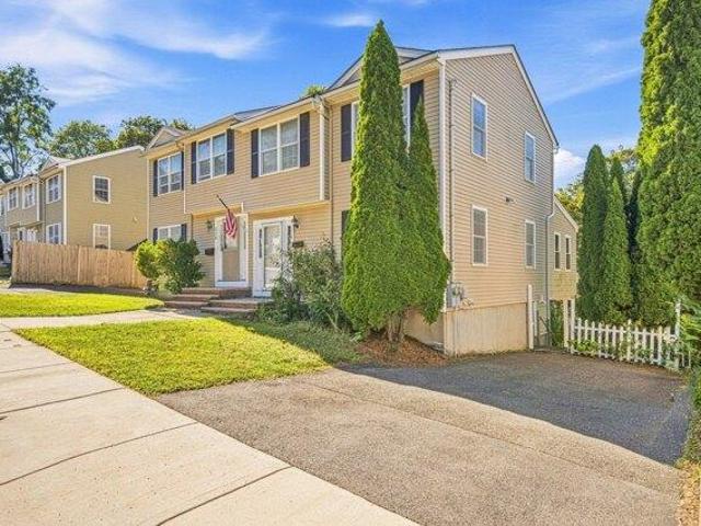Condo for sale in Malden, Massachusetts