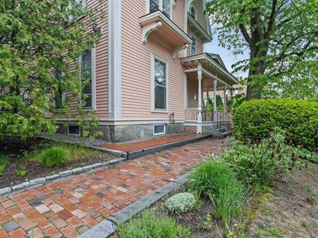 Condo for sale in New Hampshire