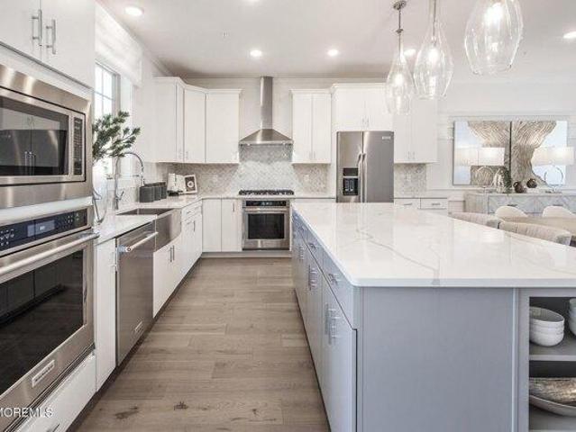 Condo for sale in Monmouth, New Jersey