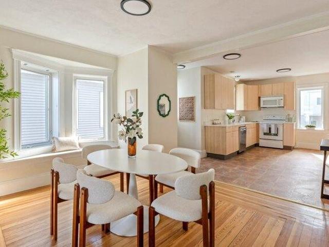 Condo for sale in South Medford, Medford