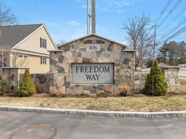 Condo for sale in Merrimac, Massachusetts