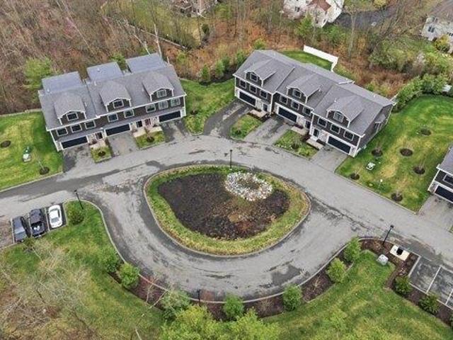Condo for sale in Middleton, Massachusetts
