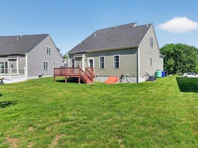 Condo for sale in Milford, Massachusetts