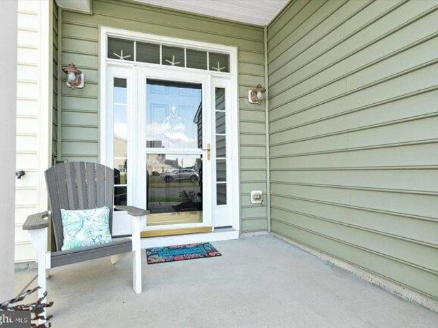 Condo for sale in Delaware