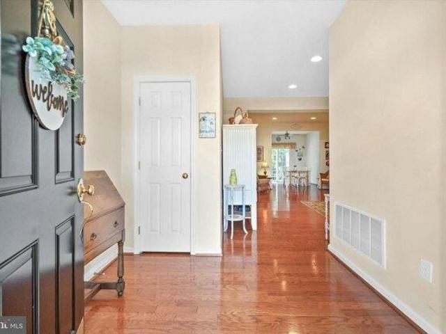 Condo for sale in Delaware