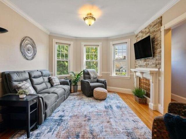 Condo for sale in Milton, Norfolk County