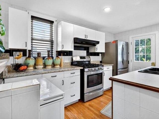Condo for sale in Milton Upper Mills, Milton